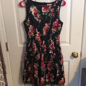 Juniors’ size 7 Speechless dress